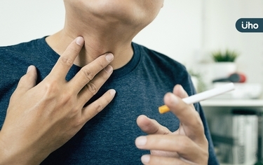 喉嚨不舒服、吞嚥困難⋯恐是食道癌前兆!醫揭「4方法」提早預防