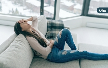 冬天吃麻油雞、薑母鴨進補,經痛竟更嚴重!中醫揭「3體質」不適合