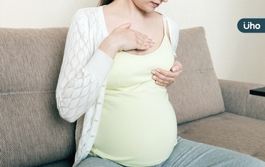 懷孕胸部也會長妊娠紋!醫揭密孕期「乳房8種變化」卻恐有這隱憂