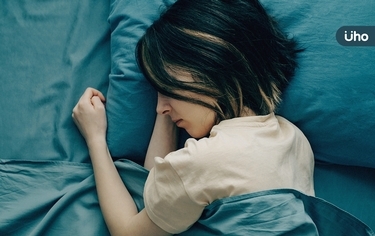 世界上真的有睡美人？醫揭「放棄生存症候群」症狀：嚴重睡一輩子