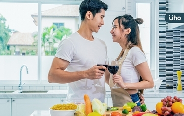 2023西洋情人節浪漫來襲！營養師揭「飲食挑選原則」甜蜜吃不發胖