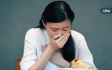 感染諾羅病毒嘔吐,吃不下怎麼辦?營養師揭「1水果」磨成泥能舒緩