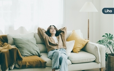 每天都好累,感到焦慮不已?過來人教「4方法」改善:先關掉手機