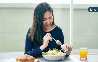 吃蛋黃、奇異果能預防猴痘?營養師揭「飲食清單」3營養素強健身體