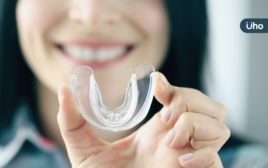 我適合配戴隱形牙套嗎?隱形牙套是什麼?醫建議「6情況」適合做