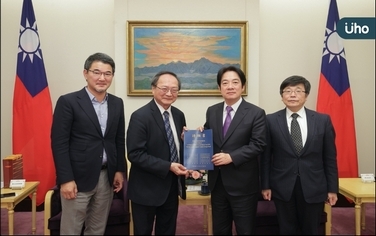 80萬家庭扛治癌重擔,台癌團體赴總統府請命盼成立「新藥基金」