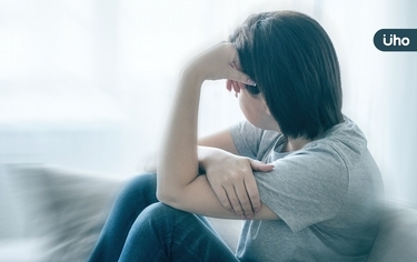 絕望、低潮⋯如何徹底摧毀一個人?專家揭恐怖真相:這3步驟就夠了