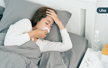 頭痛、流鼻水、腹痛⋯竟不是中暑？中醫揭「冷氣病」按3穴位可改善