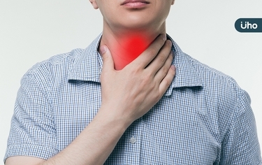 喉嚨卡卡「有異物感」是長腫瘤？醫揭出現「這些症狀」恐需動手術