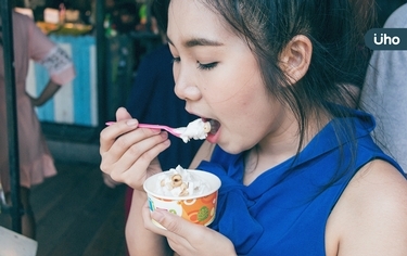 嗜冰成癮⋯竟是「異食症」作怪?醫揭「這種慢性病」恐腦病變影響味覺
