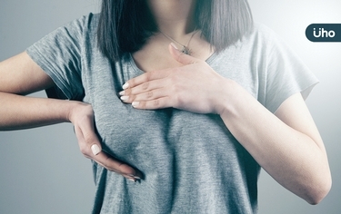 乳癌前兆會痛嗎?什麼樣的人容易得乳癌?教妳「2關鍵」分辨胸部硬塊