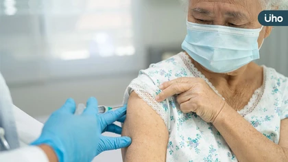 天涼呼吸道感染警訊升!醫籲:COVID-19+流感雙重威脅,年長者應2疫苗一起施打