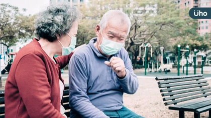 COVID-19疫情持續,醫師提醒:慢性病年長者反覆感染案例多,疫苗防護是重點