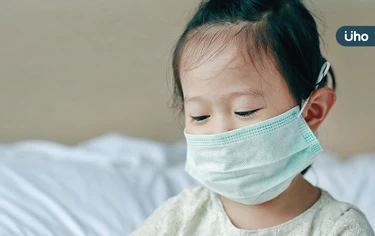 陽性率僅次流感！痰多、高燒不退⋯1歲女童染「這病」高燒4天咳到吐
