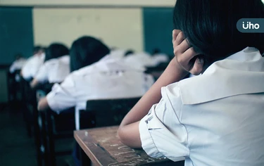 「加熱菸評估」傳公佈在即?立委批審太快、校園憂心配套制定來不及