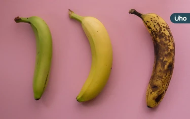 便祕吃香蕉選「這顏色」最好！醫曝3種顏色「香蕉功效」防抽筋、腸躁