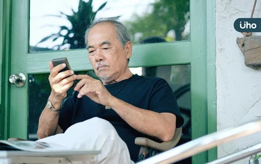 早安午安晚安!你今天收到「長輩圖」了嗎?專家提醒:沒收到才該擔心