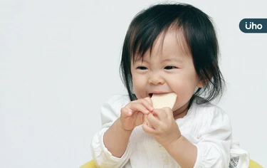 有食譜》寶寶「手指食物」怎麼準備？超簡單「蔬食薯條」5步驟開吃