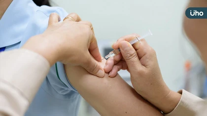 Novavax 16.5萬劑XBB1.5疫苗已抵台，年前供全台院所分配接種