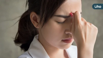 年節熬夜眼睛痠澀 女中醫明亮護眼操搭配熬夜護眼茶大公開