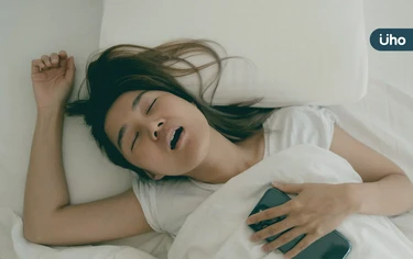 比男性多30萬人!女性患「睡眠呼吸中止症」2風險群:竟跟荷爾蒙有關