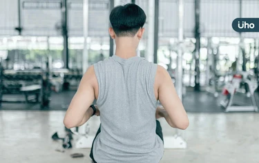 不想腰痠背痛,「練背肌」是最好方法!教你「9種運動」提升肌耐力