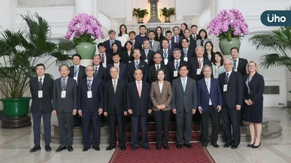 生醫品質最高榮譽 蔡英文總統接見第26屆國家生技醫療品質獎得主