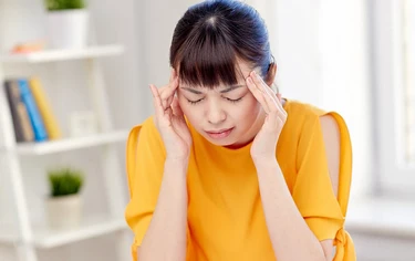偏頭痛有什麼症狀？醫揭4特徵自我檢測：連續●●天恐變慢性偏頭痛