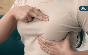 乳房摸到「一條會痛的筋」是乳癌嗎?小心「乳房靜脈發炎」3狀況導致