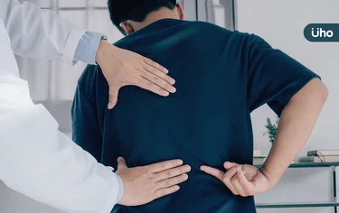 腰痛、手麻⋯椎間盤突出一定要開刀嗎?「4種治療」治不好再考慮