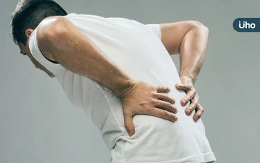 腰椎一動就痛像針在扎,竟是「脊椎錯位」!醫揭「4原因」最常見