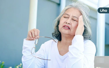 長輩常身體不舒服,又找不出原因?小心「不定愁訴症」隱藏5大警訊