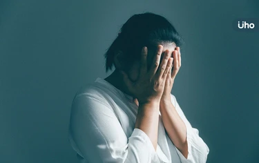 焦慮綁架大腦小心暴肥!醫揭「壓力胖」5大徵兆:10人有3人中標