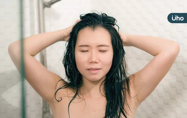 就算每天洗澡,也不一定會洗乾淨!醫警告「忽略5部位」 恐染超強細菌