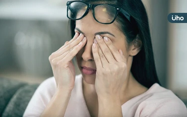 眼前突然一片黑,小心紫外線傷眼角膜!醫列「5大族群」別過度用眼