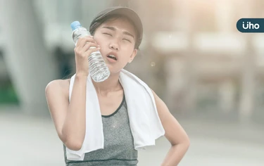 天氣太熱⋯竟會「傷腎」!醫示警:高溫氣候「2原因」恐致急性腎衰竭