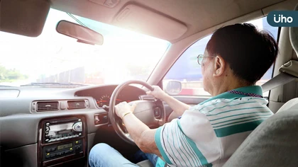 開車視線越來越模糊 運匠大哥以為老了心情差,透過白內障手術找回職業信心