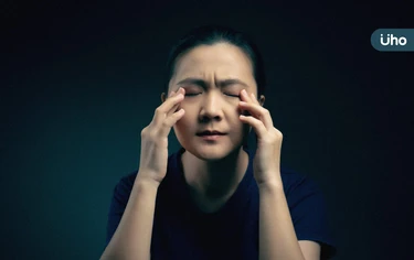 大小眼、複視「眼出問題」竟是肌無力症前兆!醫揭「●●年內」恐全身無力