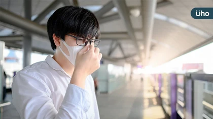 新冠後遺症不容小覷!留英高中生長新冠2年才痊癒,台大醫師:兒童新冠疫苗不可少