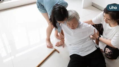 50歲後每3位停經女性有1人骨鬆性骨折!醫揭預防新觀念:先促骨生成再接續抗骨流失治療,提升骨密才能真正護骨