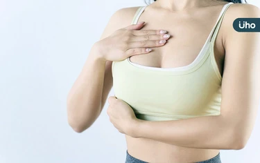 生理期乳房脹痛正常嗎?乳房有硬塊就是癌?3種常見乳房問題一文解析