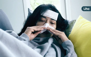 流感疫情升溫》流感初期與感冒相似！醫警「7類人」演變重症恐喪命