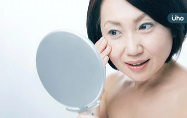 臉上為什麼會長斑?雀斑、曬斑、老人斑⋯醫揭「7種原因」當心癌變