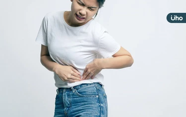 腎臟長滿水泡,腎功能會受影響嗎?醫揭「多囊腎」當心腰痛、血尿