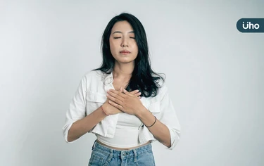 誤以為做瑜珈太疲勞!醫揭「心臟房室傳導阻斷」喘又累:1主因最常見