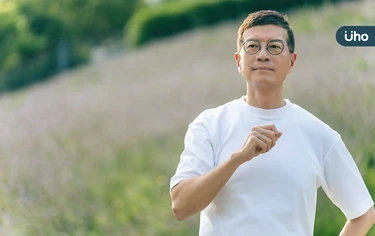 越是親近的人，越想給予滿滿的愛？吳若權：真正的愛是「減法付出」