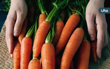 胡蘿蔔怎麼保存不會壞？如何去除生味？小心跟「3食材」放一起恐變苦