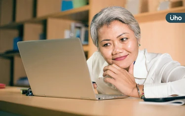 人生下半場，好怕比不過年輕人？62歲高年級菜鳥：玻璃心不要碎就好