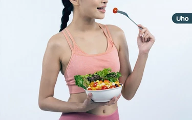 運動後「肌肉拉傷」怎麼吃？健身專家列「5大營養素」快速修復肌肉