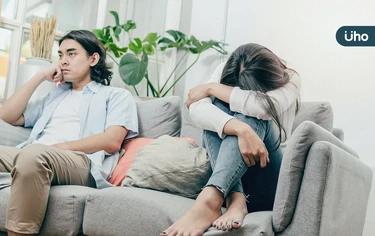 談戀愛總是缺乏安全感？心理諮商師教「自問2問題」化解焦慮不安